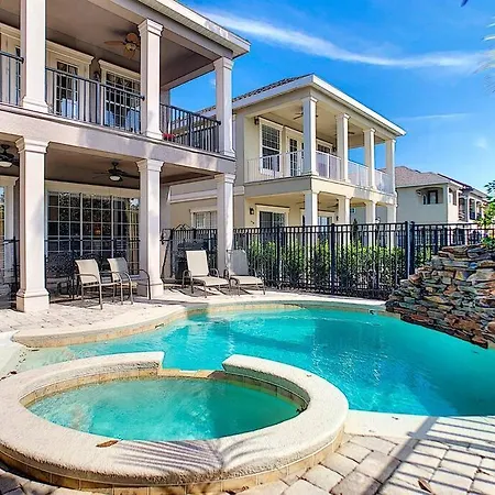 Two King En-Suites …Inside The Prestigious Reunion Resort